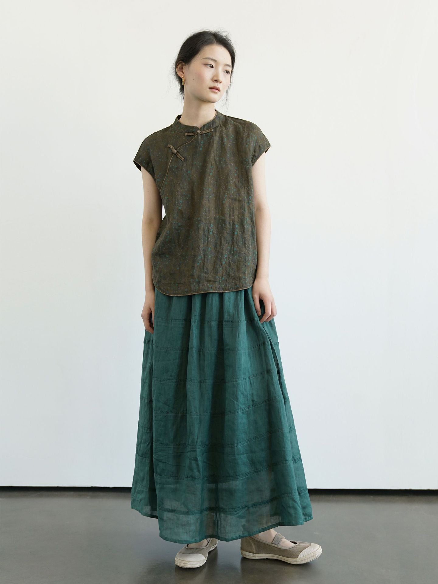 Little Green Floral Cap Sleeve Cheongsam Top