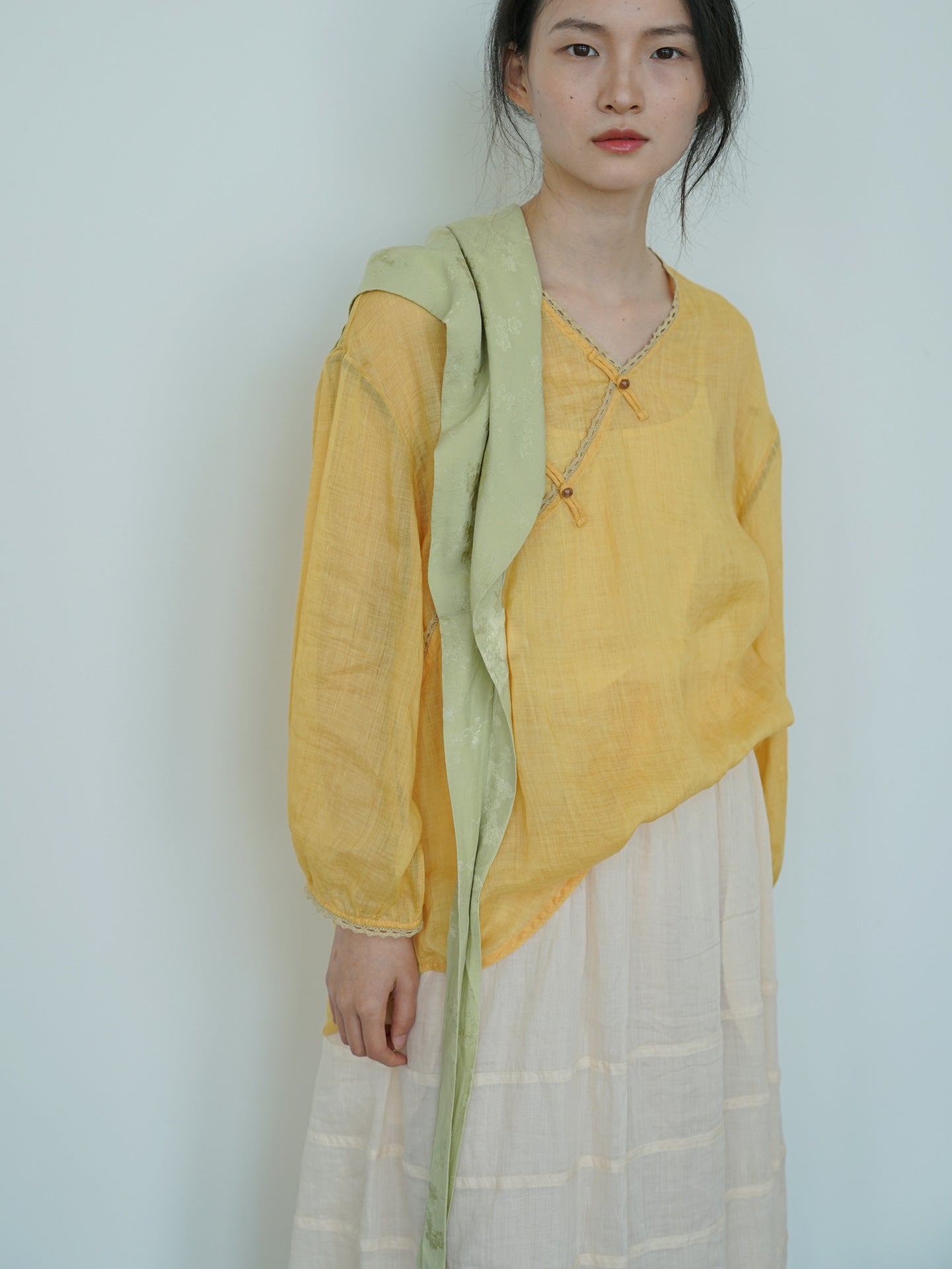 V-neck Ramie Cheongsam Qipao Top in Yellow