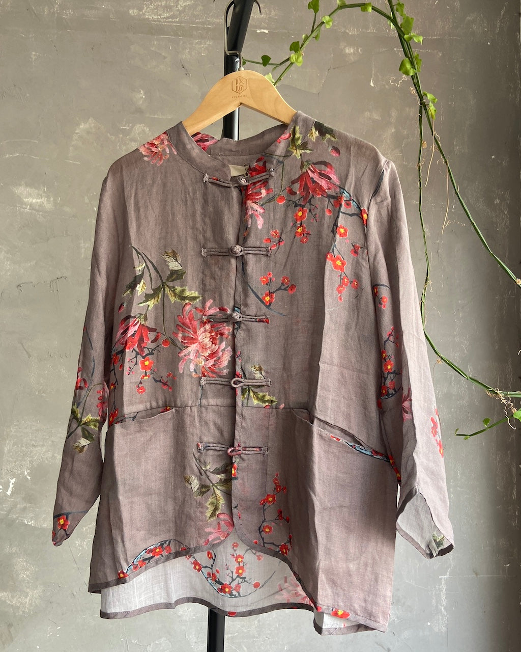 Floral Print Chinese Button Top in Purple